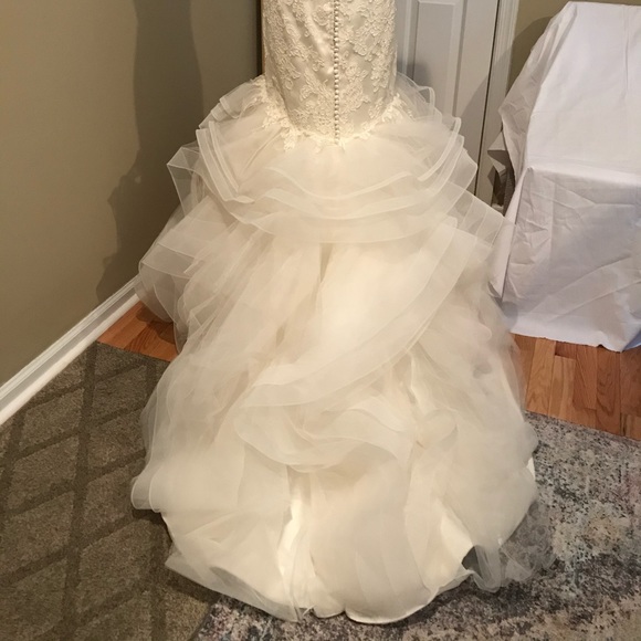 Weeding dresses - Picture 4 of 4